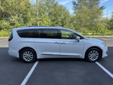 Used 2019 Chrysler Pacifica Touring-L image 4