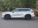Used 2021 Toyota Highlander XLE image 5