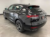 Used 2021 Maserati Levante image 4