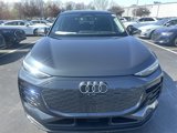 New 2025 Audi Q6 e-tron Prestige image 3