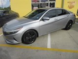 Used 2021 Hyundai Elantra SEL w/ Convenience Package image 4