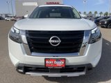 New 2025 Nissan Pathfinder Platinum image 2