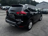 Used 2017 Nissan Rogue SV image 5
