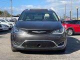 Used 2017 Chrysler Pacifica Limited image 4
