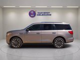 Used 2018 Lincoln Navigator Select image 2