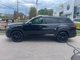 Certified 2023 Volkswagen Atlas SEL R-Line image 3