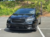 Used 2024 Chrysler Pacifica Limited w/ S Appearance Package image 3