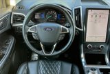 Used 2023 Ford Edge Titanium image 5