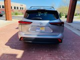 Used 2021 Toyota Highlander XLE image 5