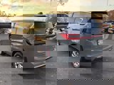 New 2025 Chrysler Pacifica Select image 6