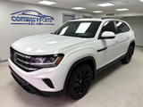 Used 2022 Volkswagen Atlas Cross Sport SE w/ Panoramic Sunroof Package image 2