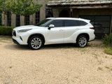 Used 2021 Toyota Highlander Limited image 3
