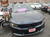 Used 2019 Dodge Charger SXT image 2