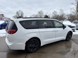 New 2025 Chrysler Pacifica Premium image 5