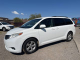 Used 2014 Toyota Sienna LE image 3