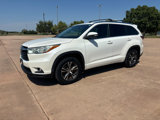 Used 2016 Toyota Highlander XLE image 2