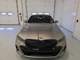New 2025 BMW 550e xDrive w/ Premium Package image 2
