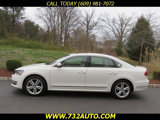 Used 2014 Volkswagen Passat 1.8T SEL Premium image 2