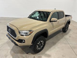 Used 2018 Toyota Tacoma TRD Sport image 2