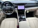 New 2025 Jeep Grand Cherokee Limited image 4