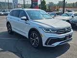 Used 2022 Volkswagen Tiguan SEL R-Line image 3