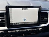 New 2025 Hyundai Venue Limited image 3