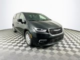 New 2025 Chrysler Pacifica Select image 2