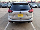 Used 2017 Nissan Rogue SV image 6