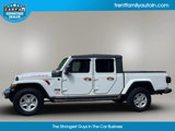 Used 2022 Jeep Gladiator Sport image 2