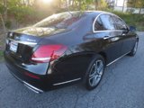 Used 2019 Mercedes-Benz E 300 4MATIC w/ Premium 1 Package image 4