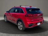 Used 2022 Kia Niro EX image 3
