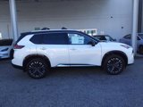 New 2025 Nissan Rogue Platinum image 4