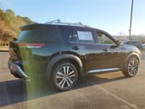 New 2025 Nissan Pathfinder Platinum w/ Cargo Package image 3
