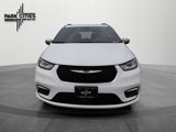 New 2025 Chrysler Pacifica Pinnacle image 2