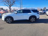New 2025 Nissan Pathfinder Platinum w/ Black Appearance Package image 4