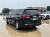 Used 2022 Chrysler Voyager LX image 5