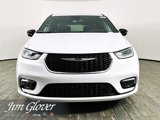 New 2025 Chrysler Pacifica Select image 2