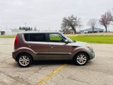 Used 2012 Kia Soul + image 6