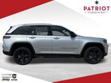 New 2025 Jeep Grand Cherokee Altitude image 2