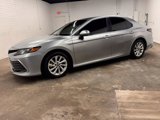 Used 2022 Toyota Camry LE image 3