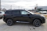 New 2025 Nissan Rogue Platinum w/ Tech Package image 4