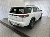 New 2025 Nissan Pathfinder Platinum image 4