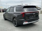 New 2025 Kia Carnival EX image 3
