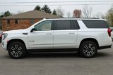 Used 2022 GMC Yukon XL AT4 image 5