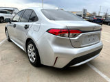 Used 2021 Toyota Corolla LE image 4