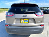 Used 2019 Jeep Cherokee Latitude w/ Popular Appearance Group image 5