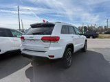 Used 2017 Jeep Grand Cherokee Limited image 2