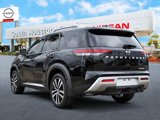 New 2025 Nissan Pathfinder Platinum image 3