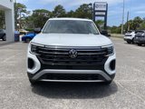 New 2025 Volkswagen Atlas Peak Edition SE image 3
