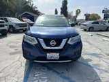 Used 2017 Nissan Rogue SV image 2
